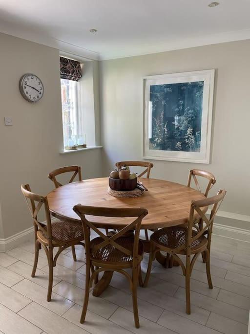 Holly Cottage, 2, Northbrook Park, Farnham-Up To 6 Adults Exterior foto